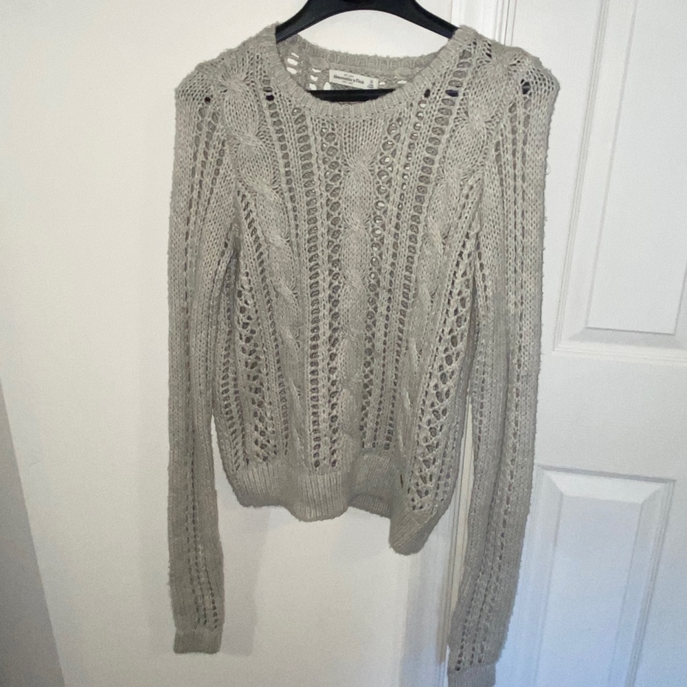 Abercrombie gray knit sweater